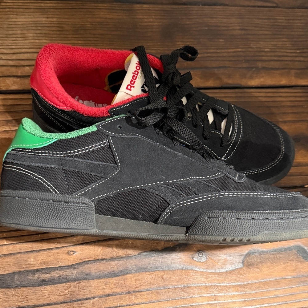 Reebok Retro Men's Club C Revenge Human Rights Black Sneakers with Red and Green - Picture 8 of 10
